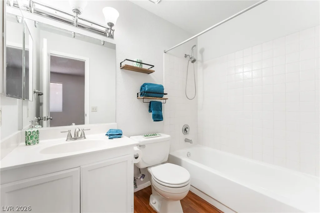 937 Boulder Mesa, Las Vegas, NV 89128