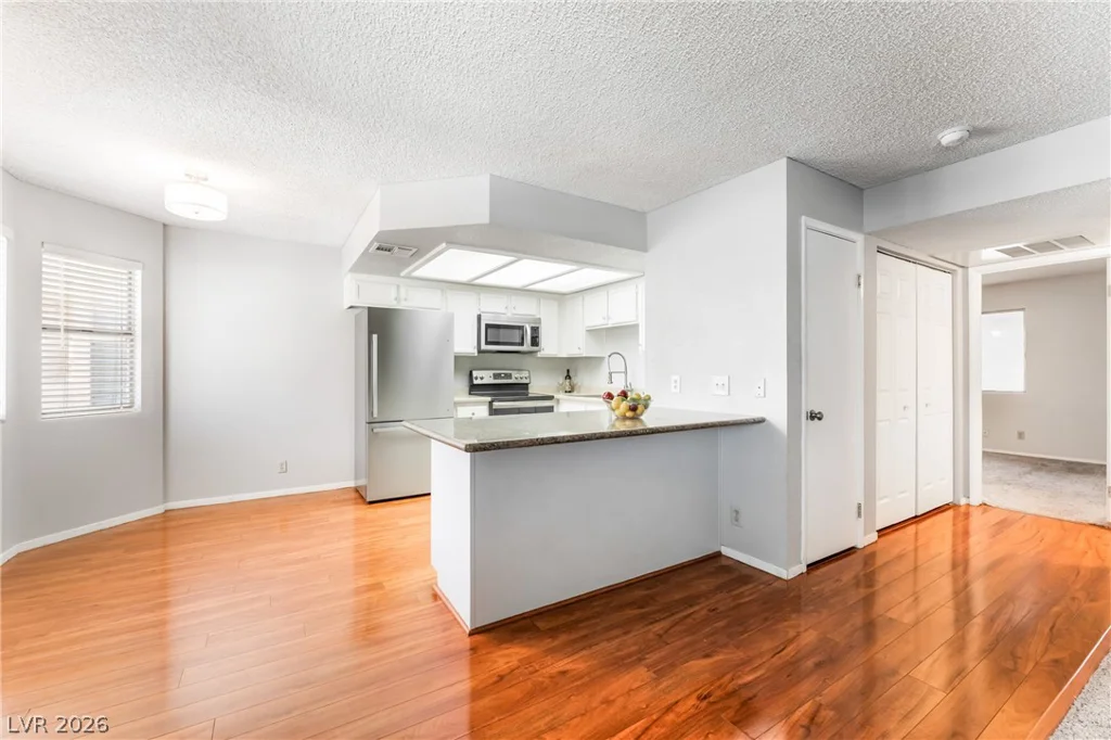 937 Boulder Mesa, Las Vegas, NV 89128