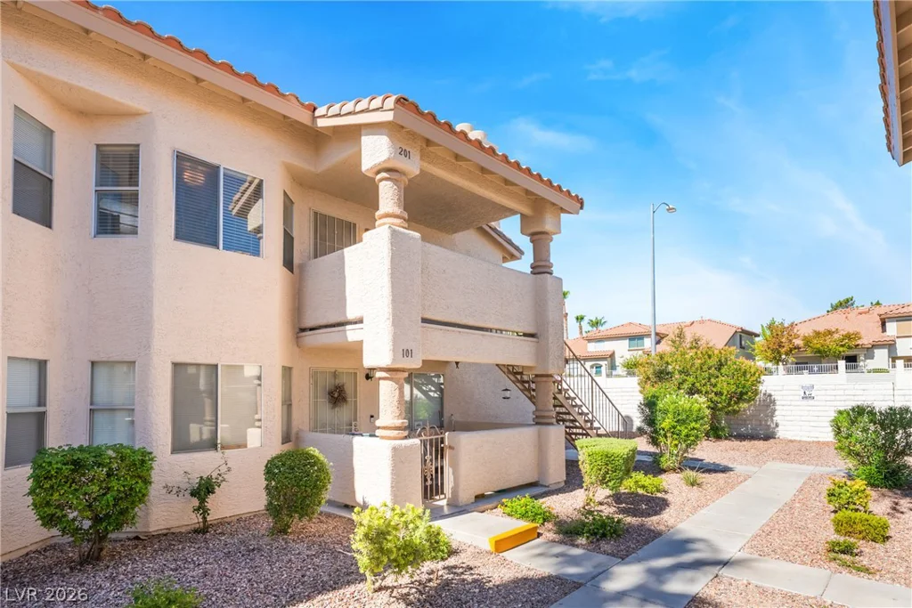 937 Boulder Mesa, Las Vegas, NV 89128