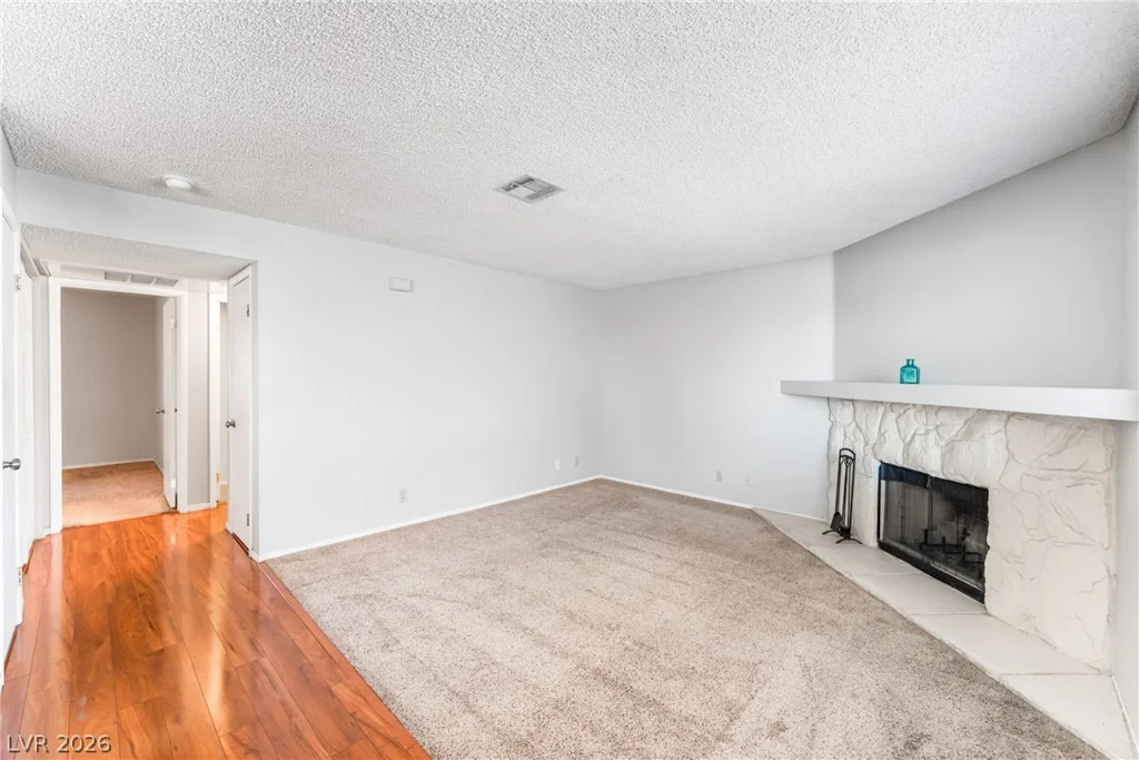 937 Boulder Mesa, Las Vegas, NV 89128