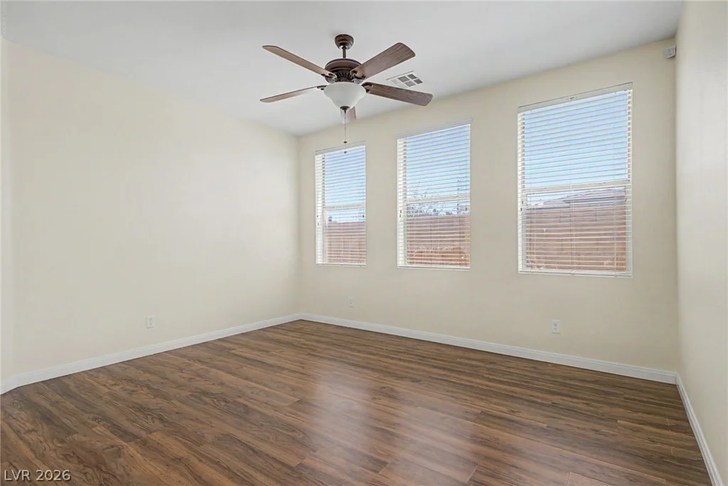 2013 Alamo Heights, North Las Vegas, NV 89031