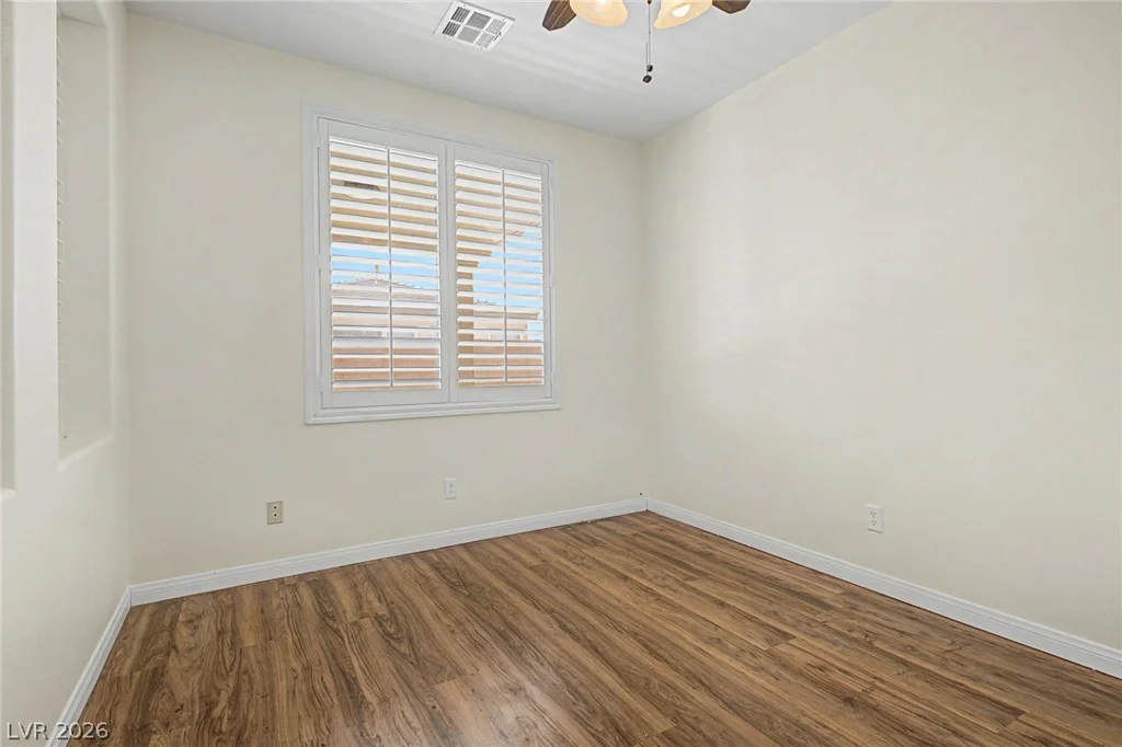 2013 Alamo Heights, North Las Vegas, NV 89031