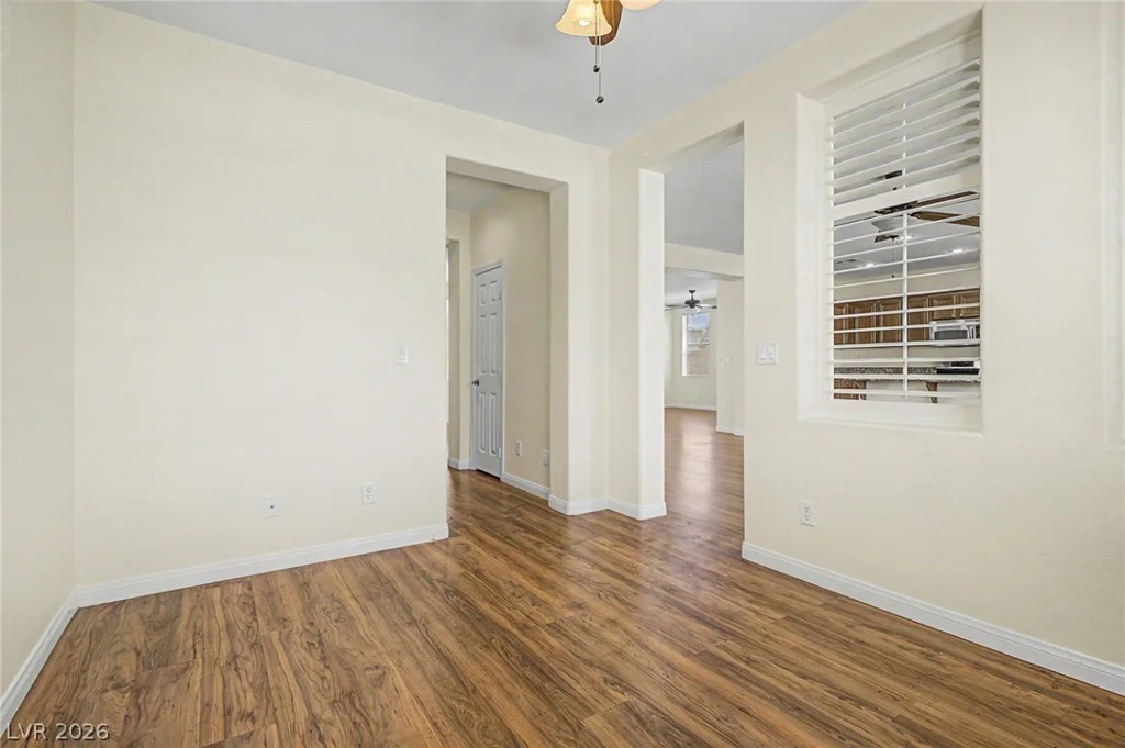 2013 Alamo Heights, North Las Vegas, NV 89031