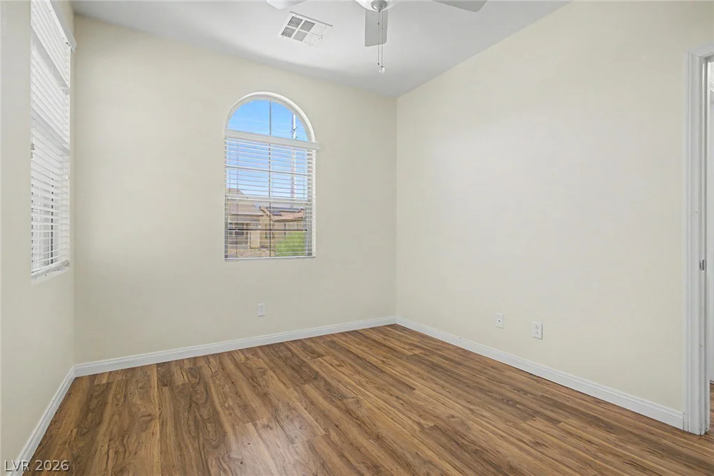 2013 Alamo Heights, North Las Vegas, NV 89031