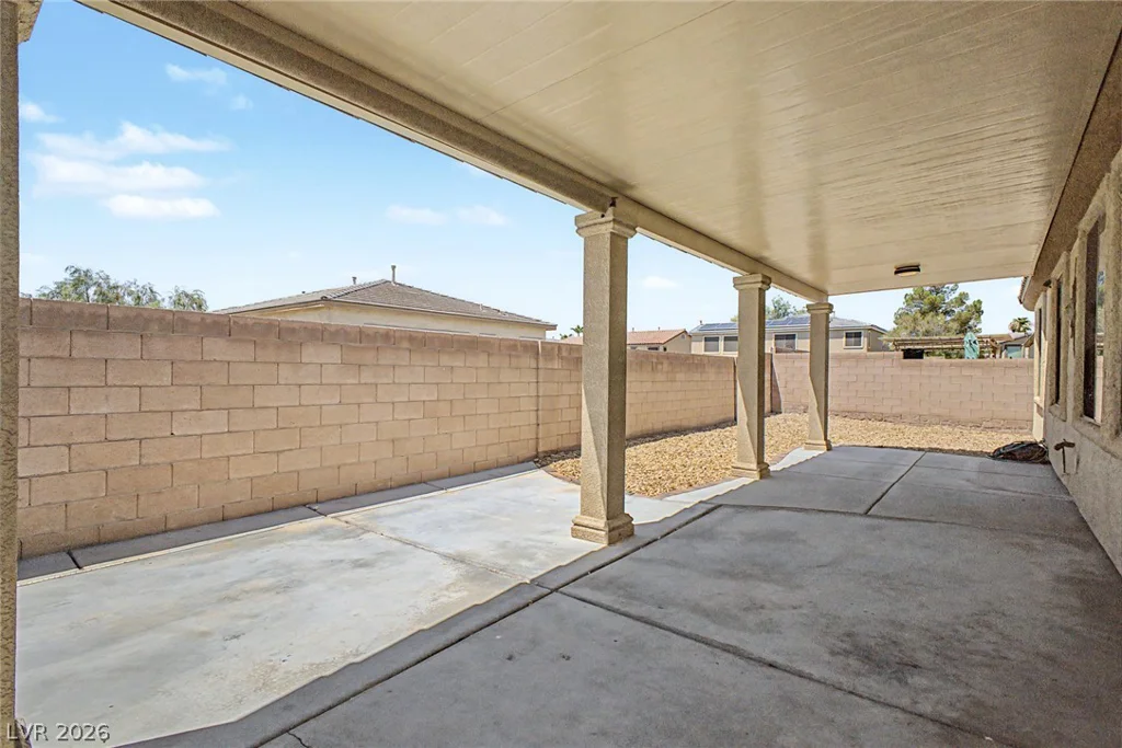 2013 Alamo Heights, North Las Vegas, NV 89031