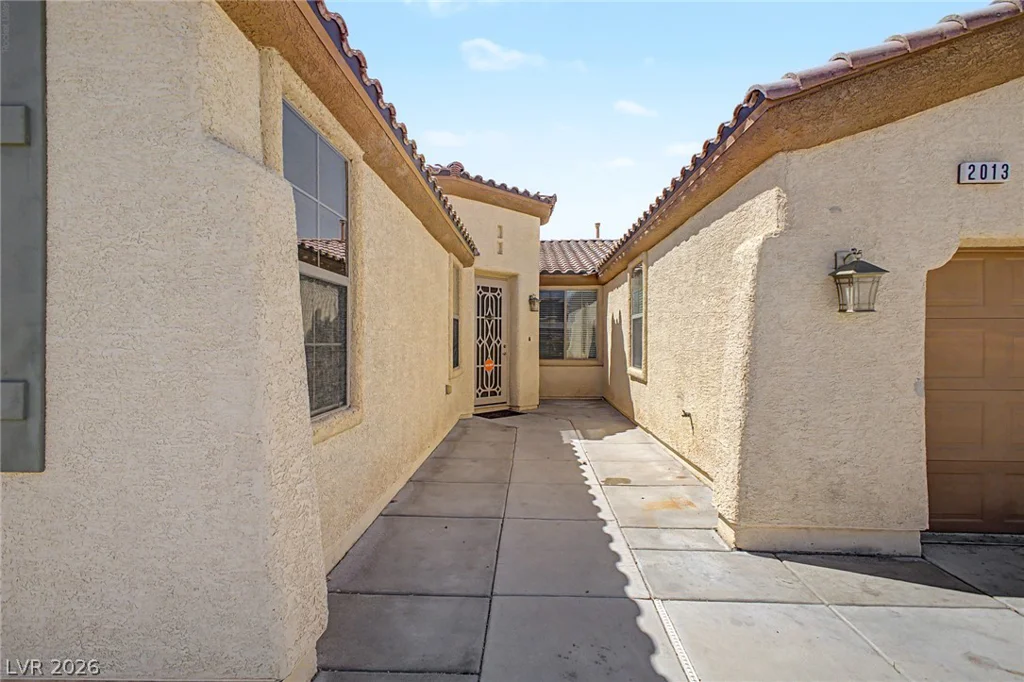 2013 Alamo Heights, North Las Vegas, NV 89031