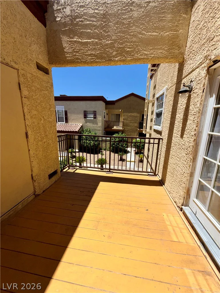 2801 Rainbow, Las Vegas, NV 89108
