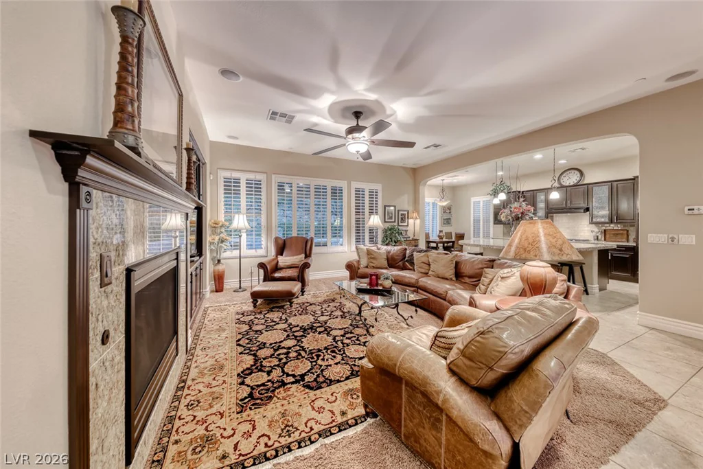 41 Moltrasio, Henderson, NV 89011