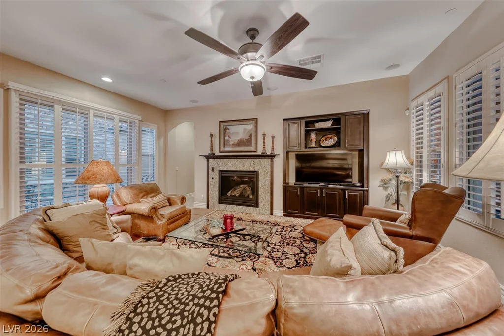 41 Moltrasio, Henderson, NV 89011