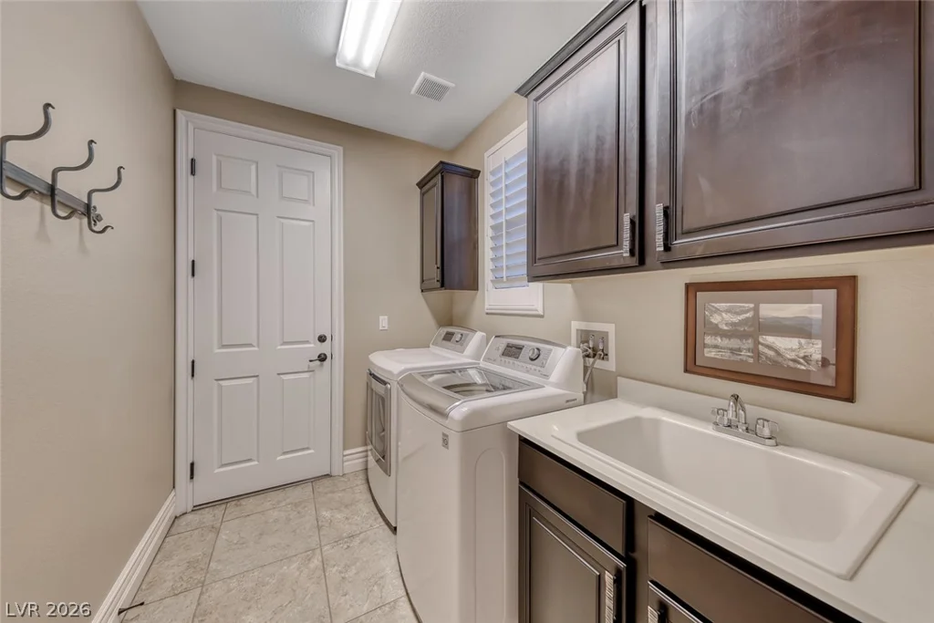41 Moltrasio, Henderson, NV 89011