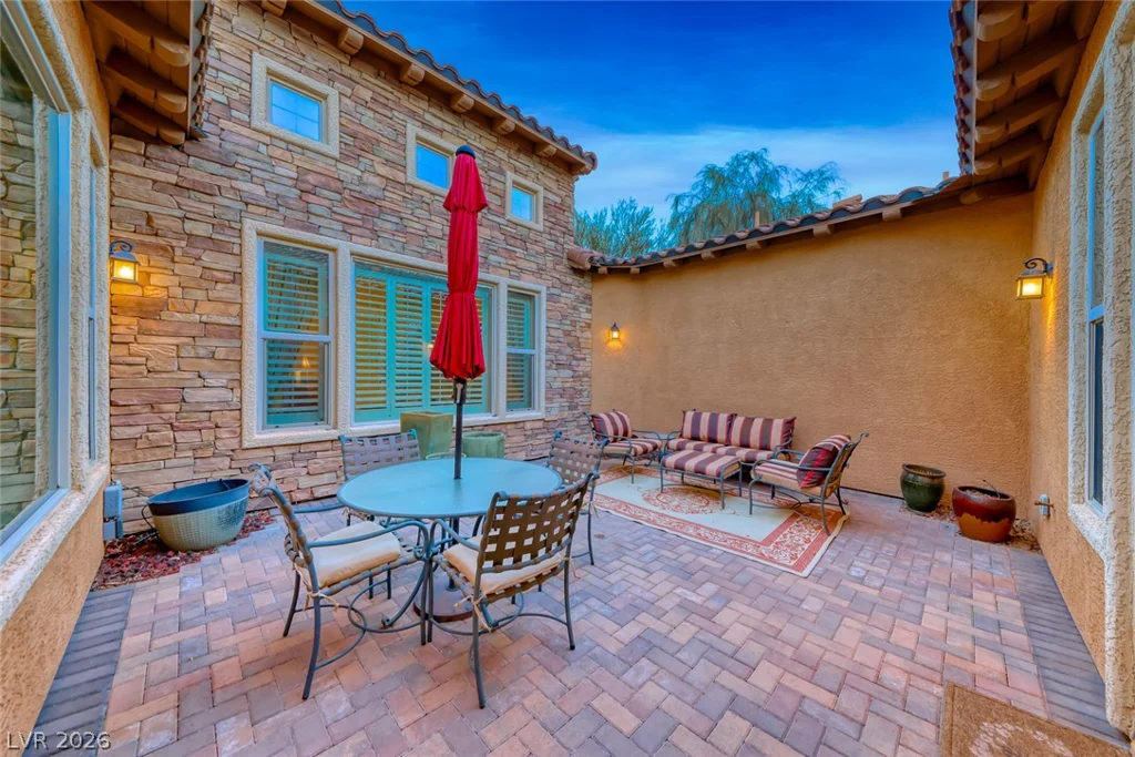 41 Moltrasio, Henderson, NV 89011