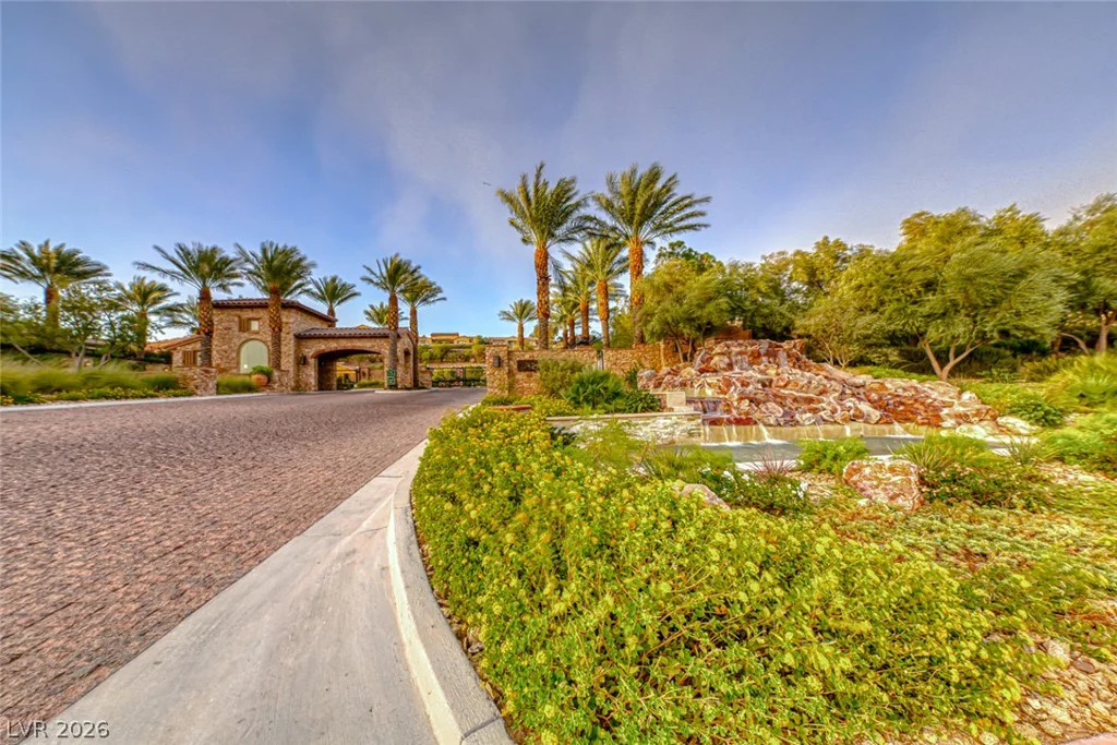 41 Moltrasio, Henderson, NV 89011
