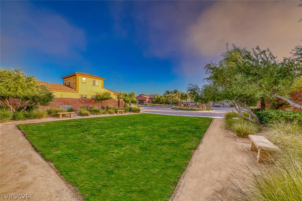 41 Moltrasio, Henderson, NV 89011