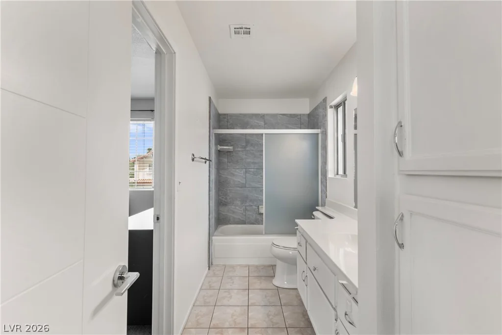 3233 Barbuda, Las Vegas, NV 89117