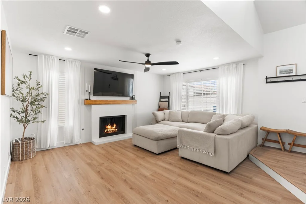3233 Barbuda, Las Vegas, NV 89117