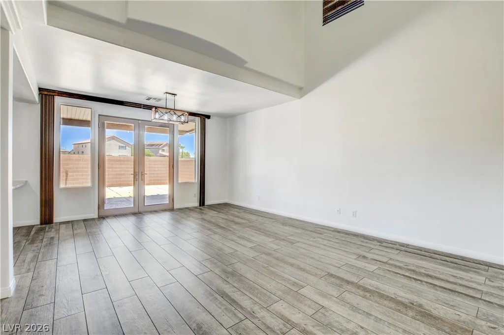 9682 Lightheart, Las Vegas, NV 89148