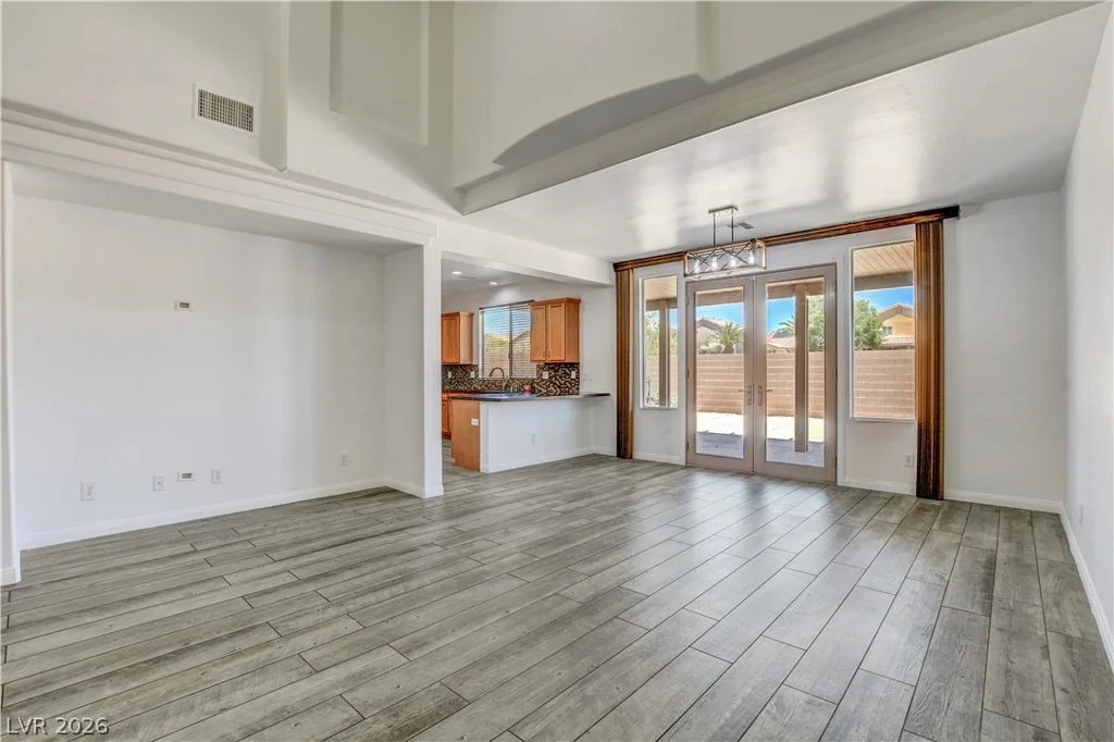 9682 Lightheart, Las Vegas, NV 89148