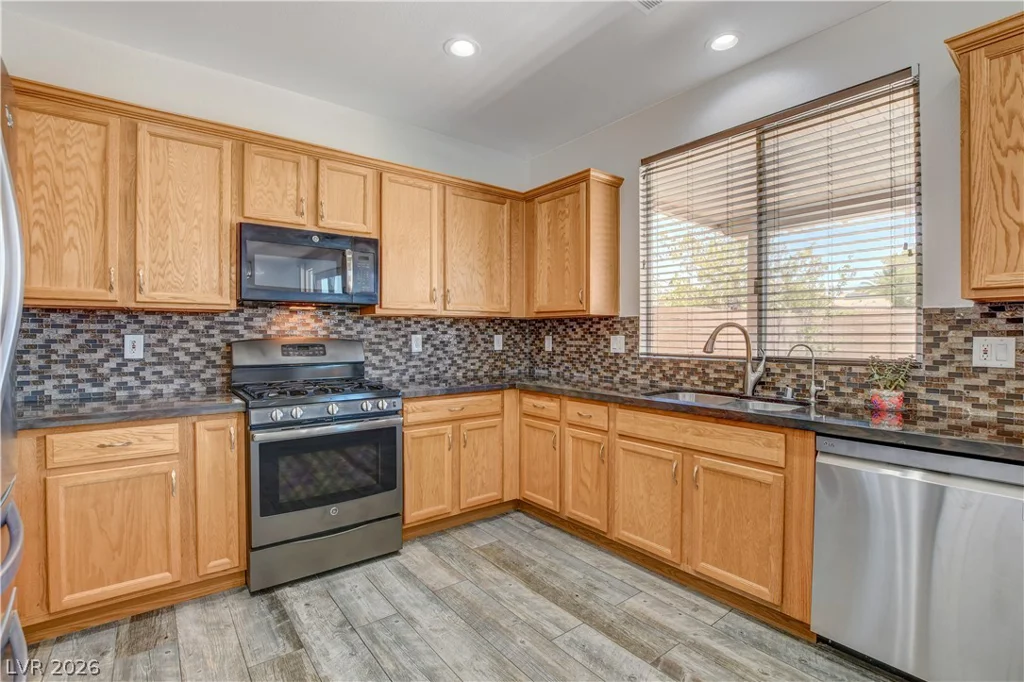 9682 Lightheart, Las Vegas, NV 89148