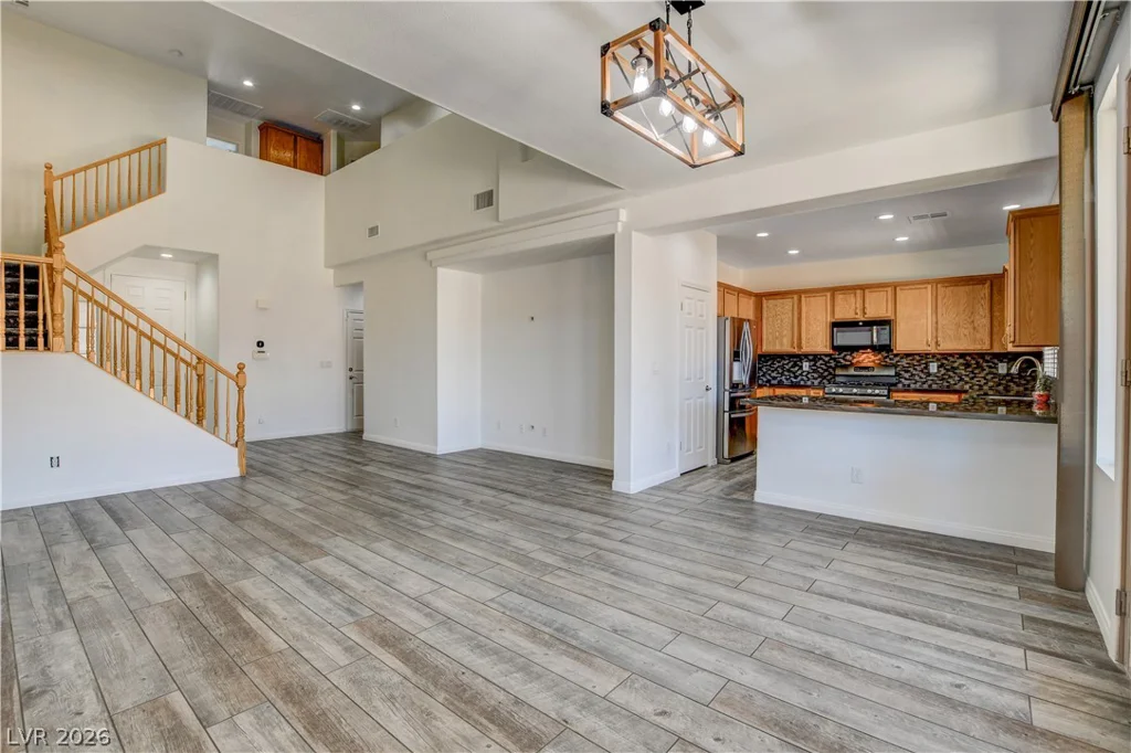 9682 Lightheart, Las Vegas, NV 89148