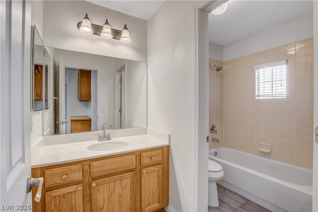 9682 Lightheart, Las Vegas, NV 89148