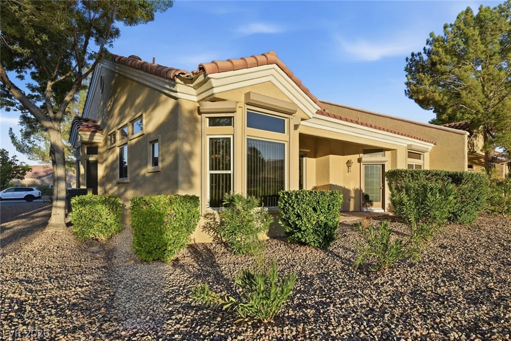 2011 Capestone, Las Vegas, NV 89134
