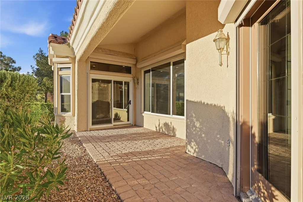 2011 Capestone, Las Vegas, NV 89134