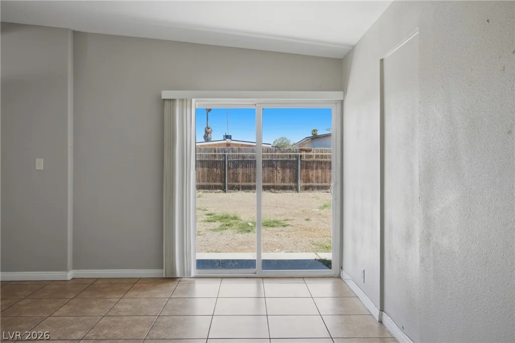 2836 Reynolds, North Las Vegas, NV 89030