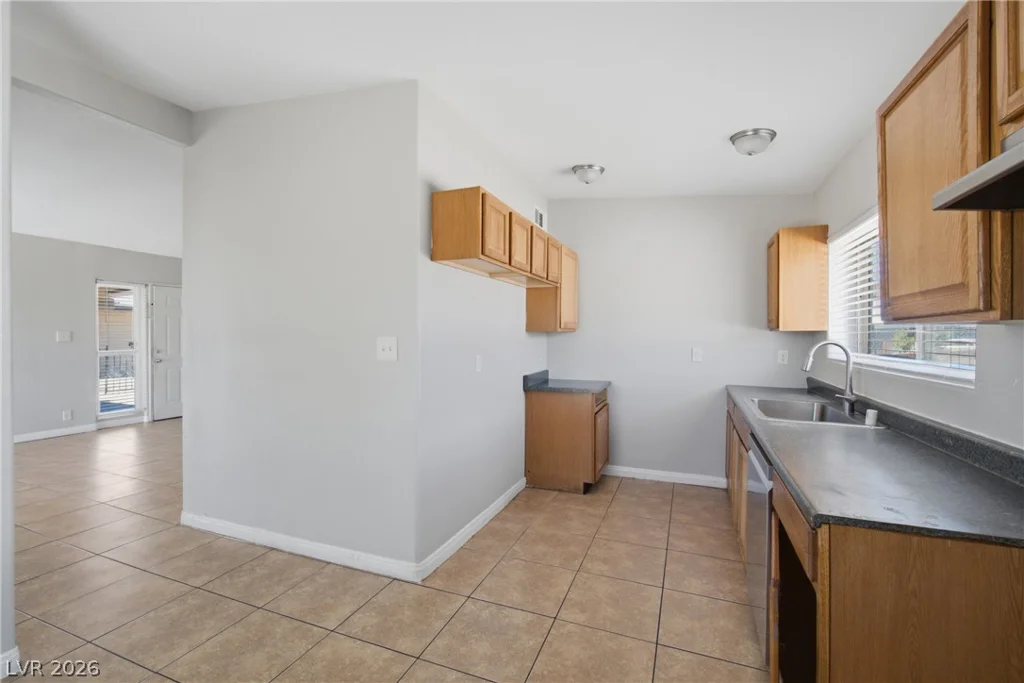 2836 Reynolds, North Las Vegas, NV 89030