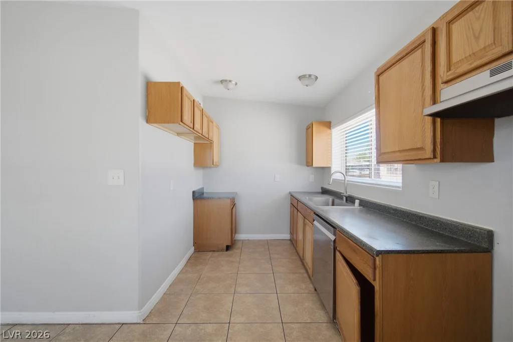 2836 Reynolds, North Las Vegas, NV 89030