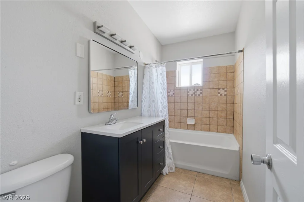 2836 Reynolds, North Las Vegas, NV 89030