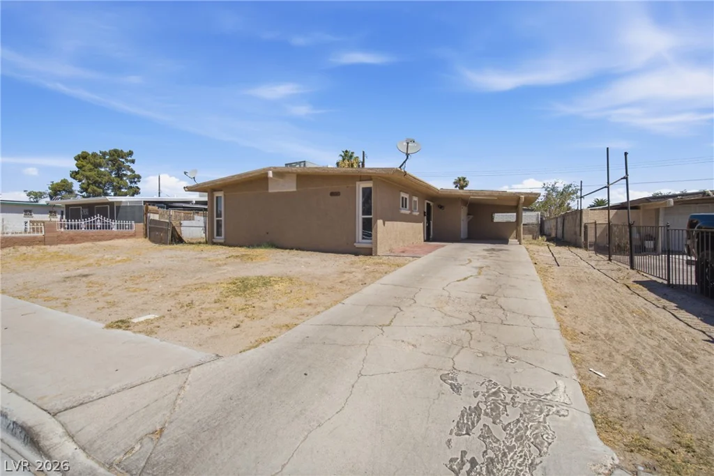 2836 Reynolds, North Las Vegas, NV 89030