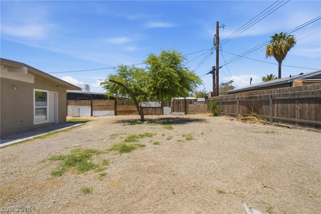 2836 Reynolds, North Las Vegas, NV 89030
