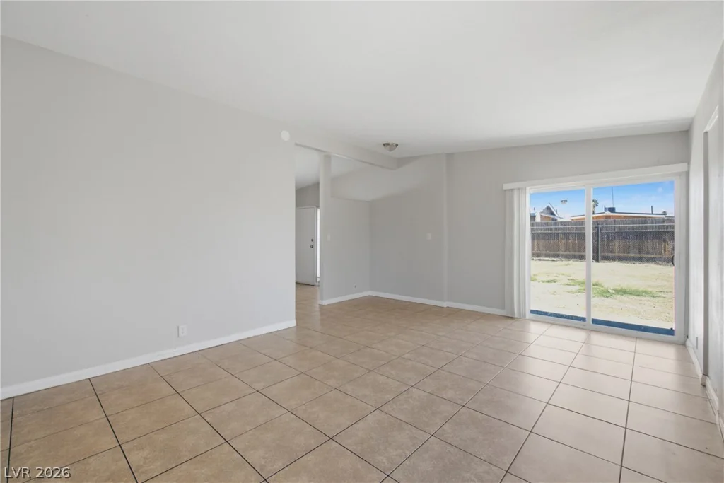 2836 Reynolds, North Las Vegas, NV 89030