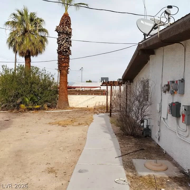 1413 Bryn Mawr, Las Vegas, NV 89102