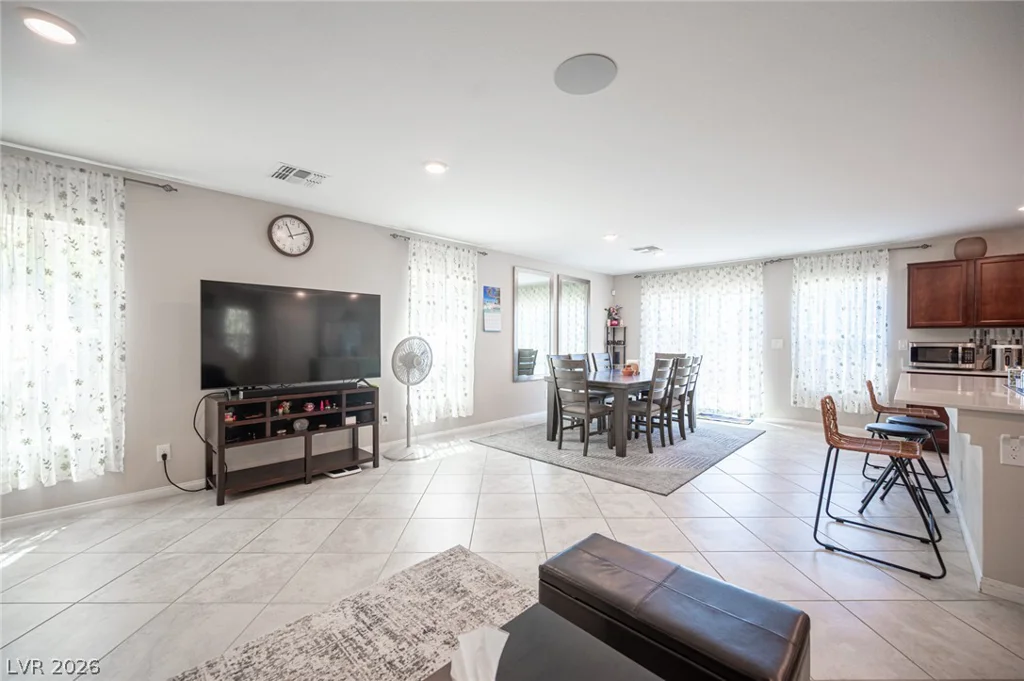 1227 Great Hollow, North Las Vegas, NV 89086