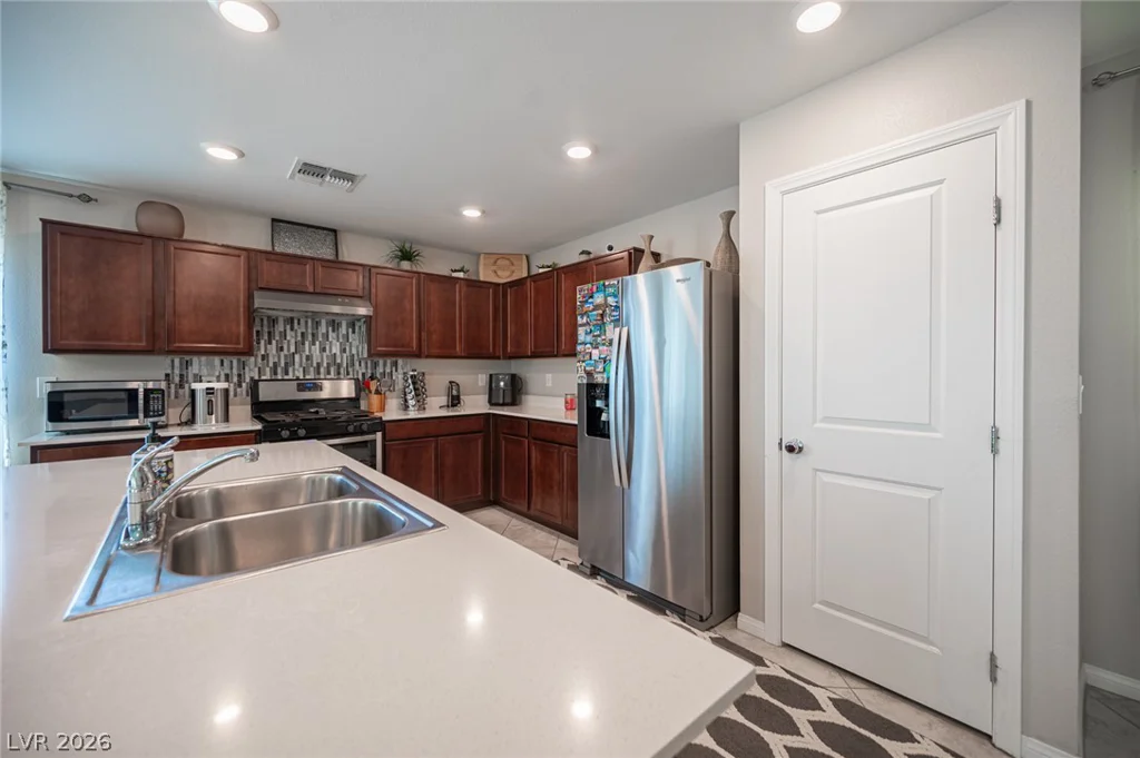 1227 Great Hollow, North Las Vegas, NV 89086