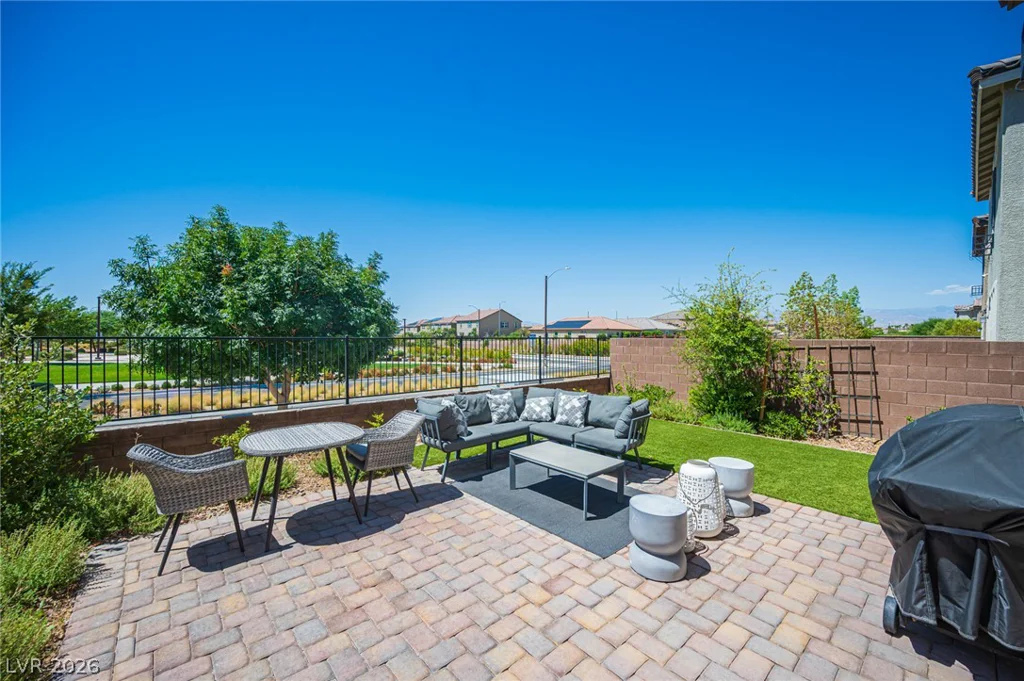 1227 Great Hollow, North Las Vegas, NV 89086