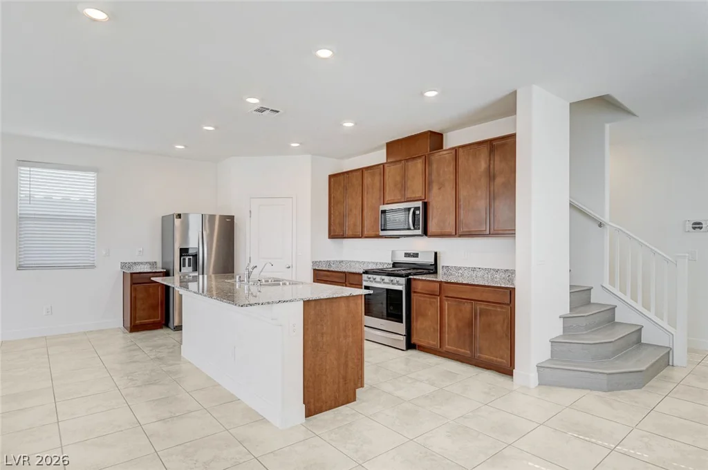 7018 Sylmar, Las Vegas, NV 89113