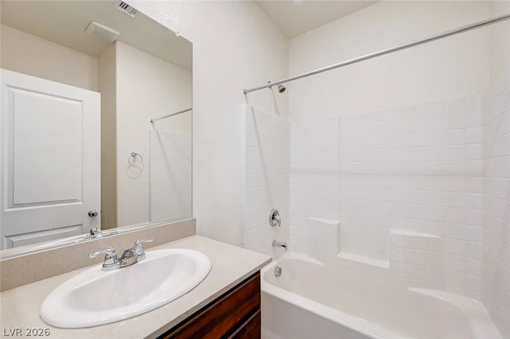 7018 Sylmar, Las Vegas, NV 89113