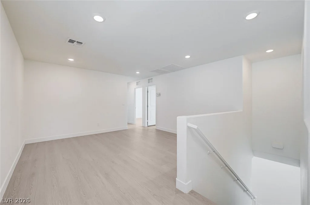 7018 Sylmar, Las Vegas, NV 89113