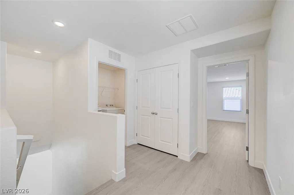 7018 Sylmar, Las Vegas, NV 89113