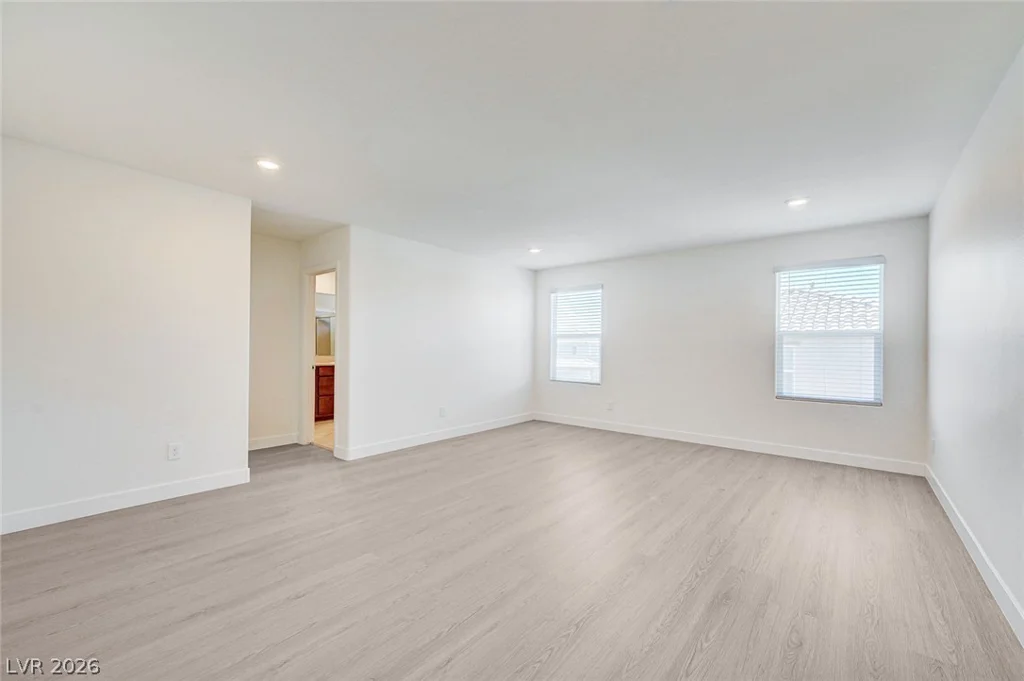 7018 Sylmar, Las Vegas, NV 89113
