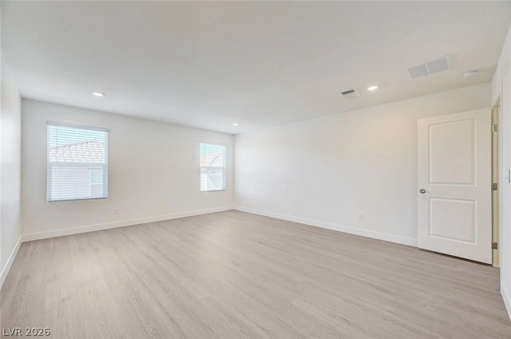 7018 Sylmar, Las Vegas, NV 89113