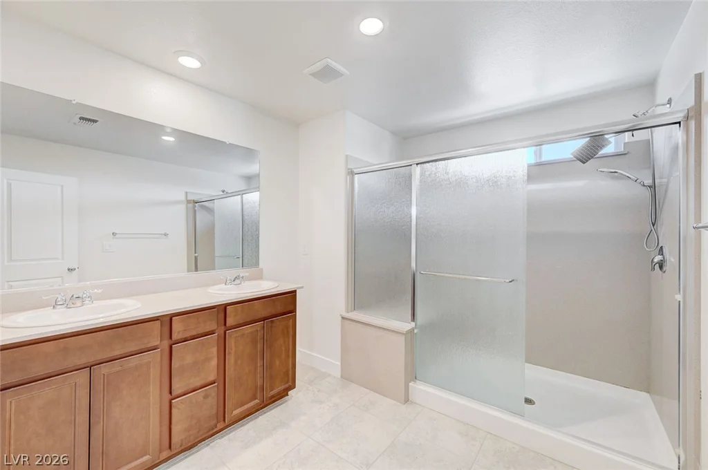 7018 Sylmar, Las Vegas, NV 89113
