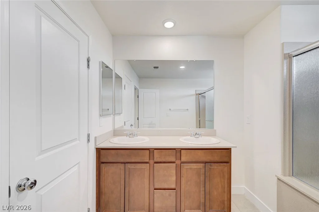 7018 Sylmar, Las Vegas, NV 89113