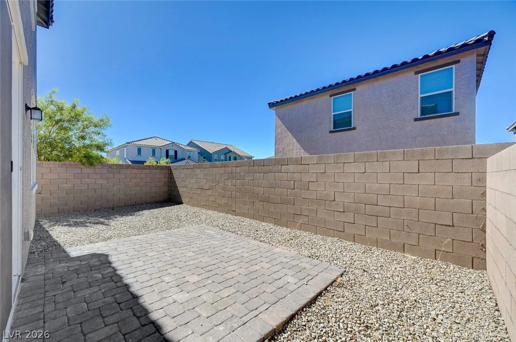 7018 Sylmar, Las Vegas, NV 89113