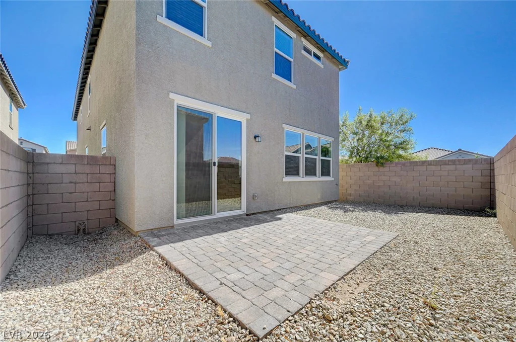 7018 Sylmar, Las Vegas, NV 89113