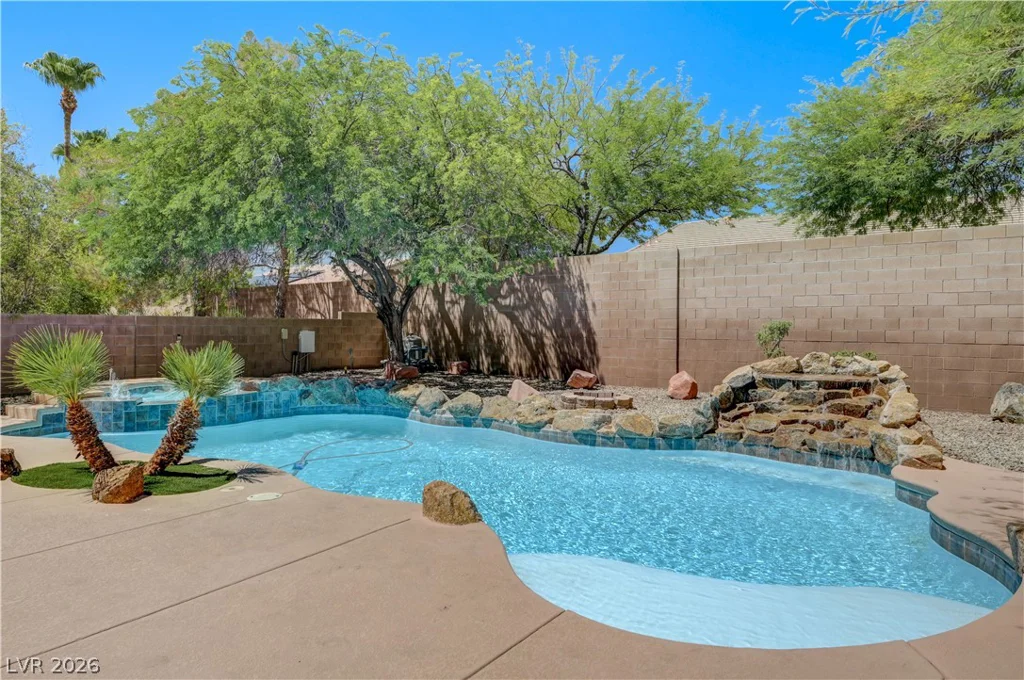 8225 Romantic Sunset, Las Vegas, NV 89131