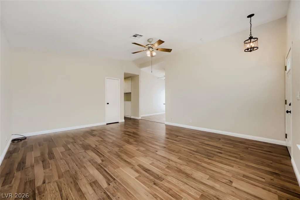 6552 Mountainwood, Las Vegas, NV 89103