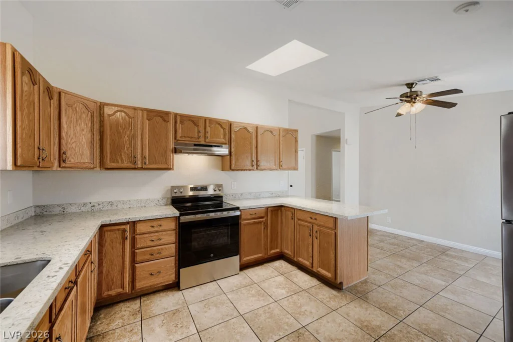 6552 Mountainwood, Las Vegas, NV 89103